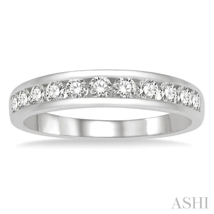 1/2 ctw Channel Set 11Stones Round Cut Diamond Wedding Band in 14K White Gold