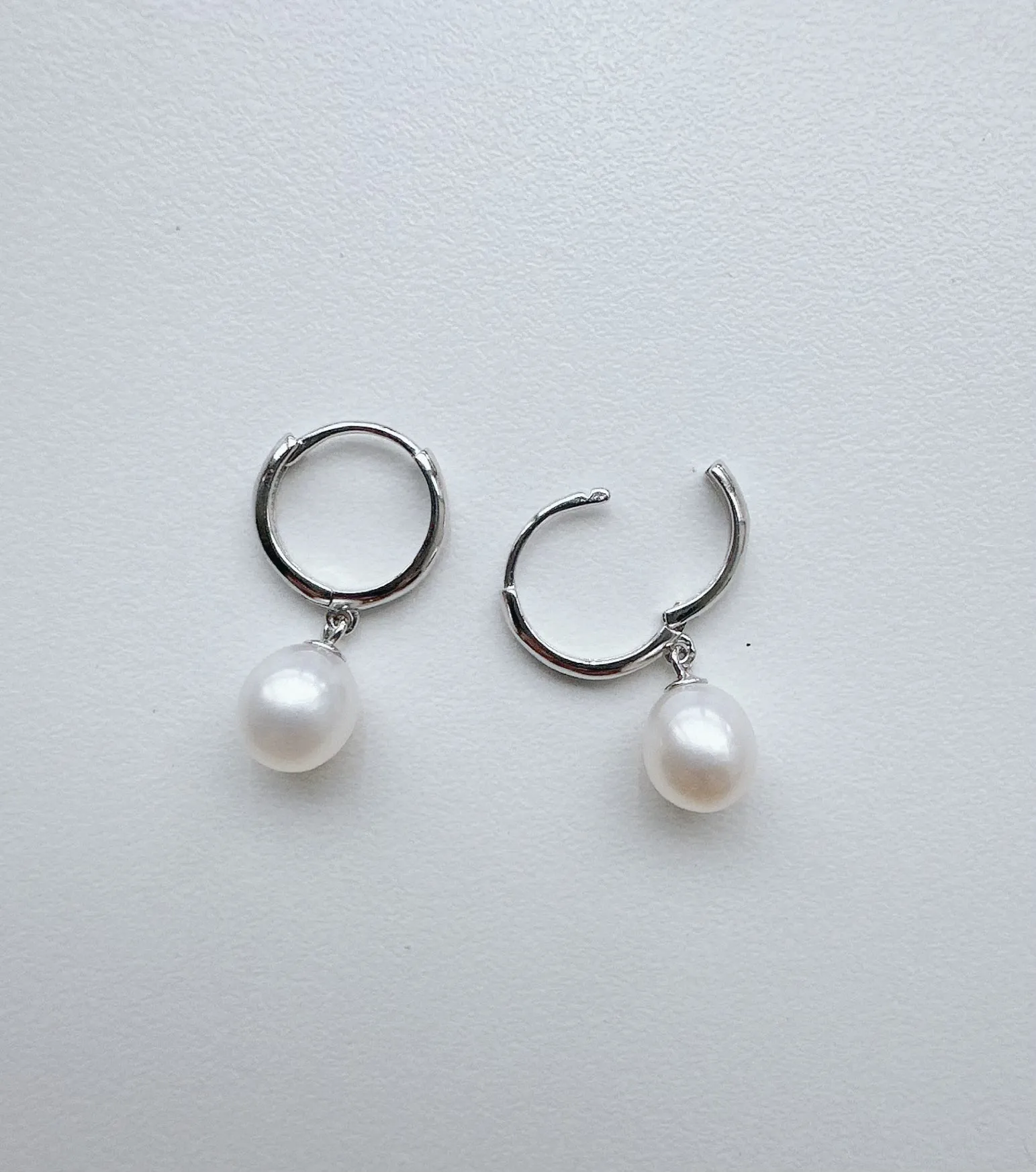 8-9mm Hoop Earrings