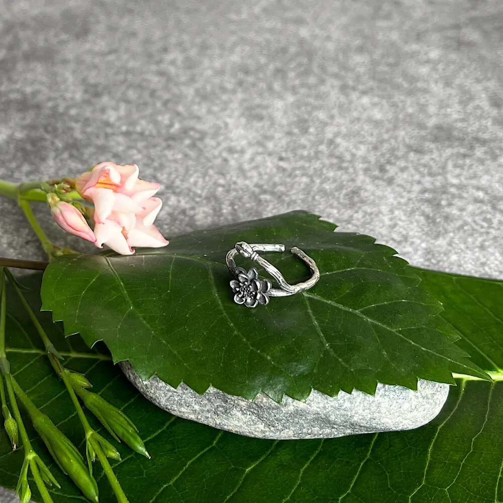 Antique Flower Bud Toe Ring (single)