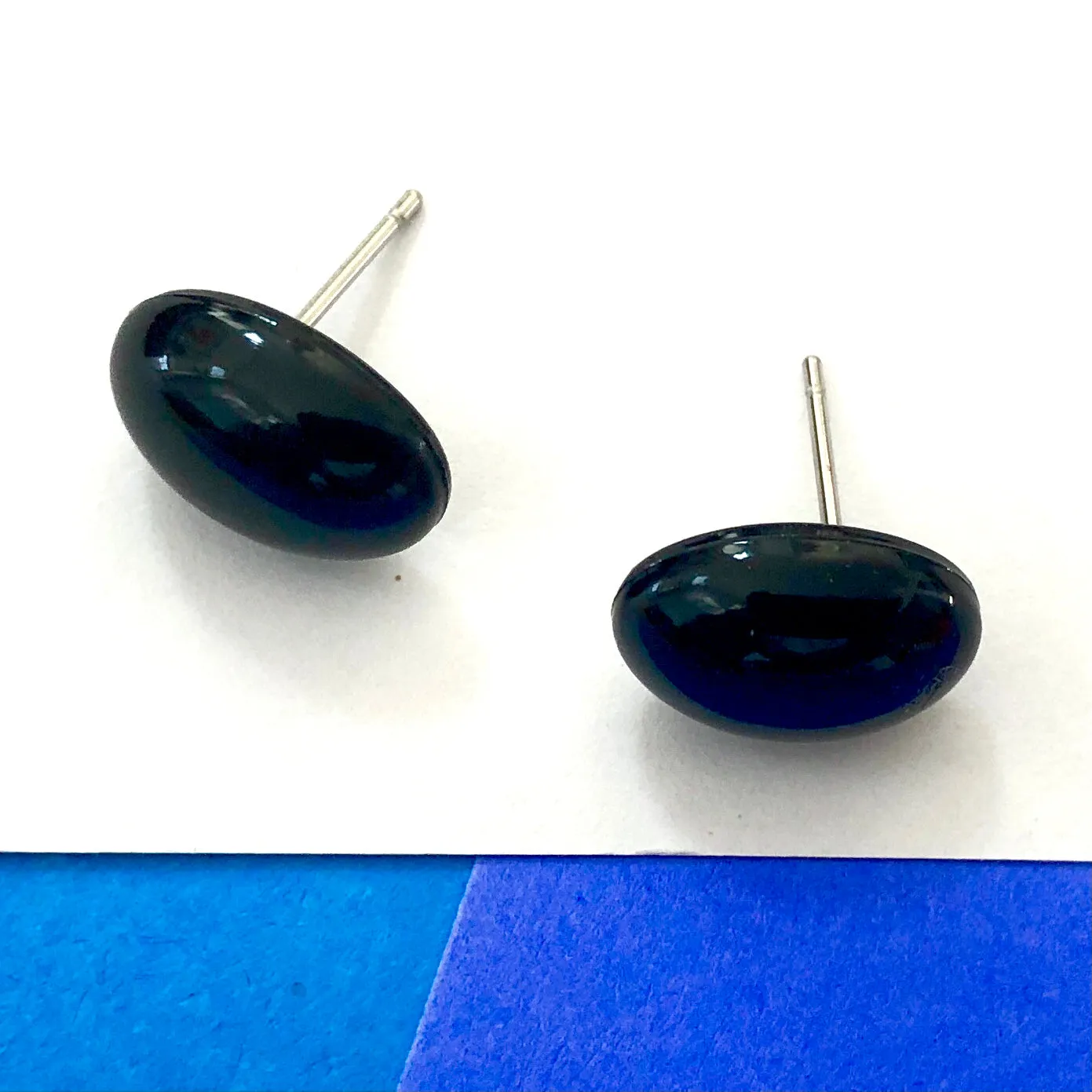 Black  Oval Lucite Stud Earrings