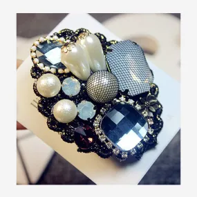 CRYSTAL PEARL BROOCH