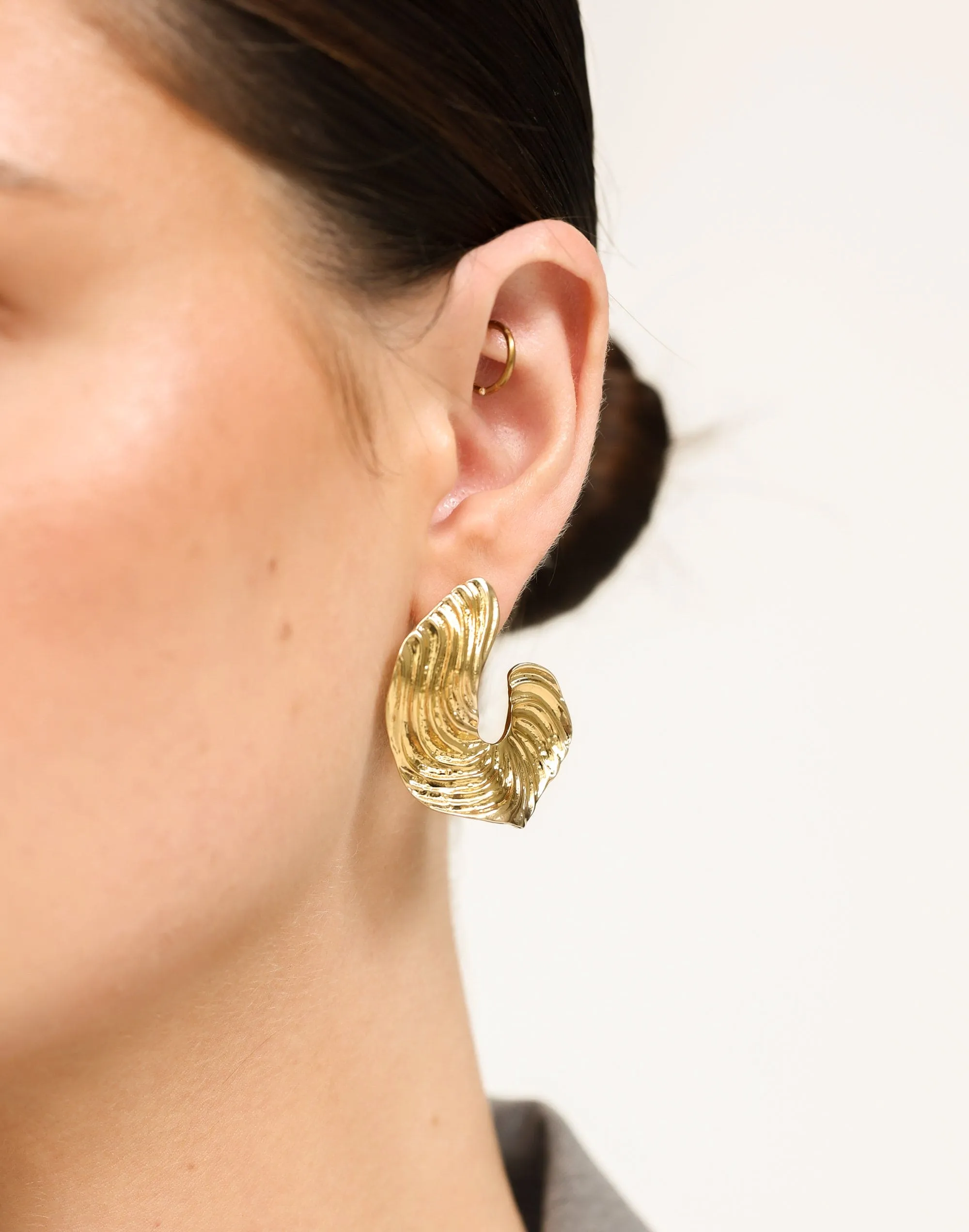 Martell Earrings (Gold)