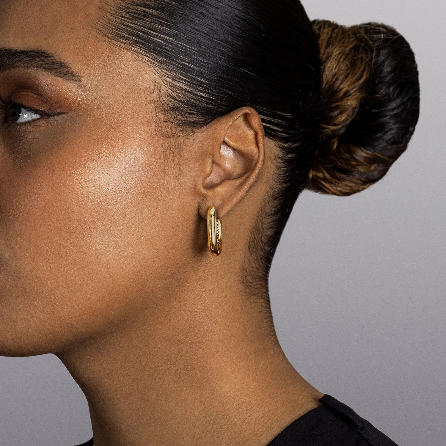 Model 22 Earring | 18K Yellow Gold - B