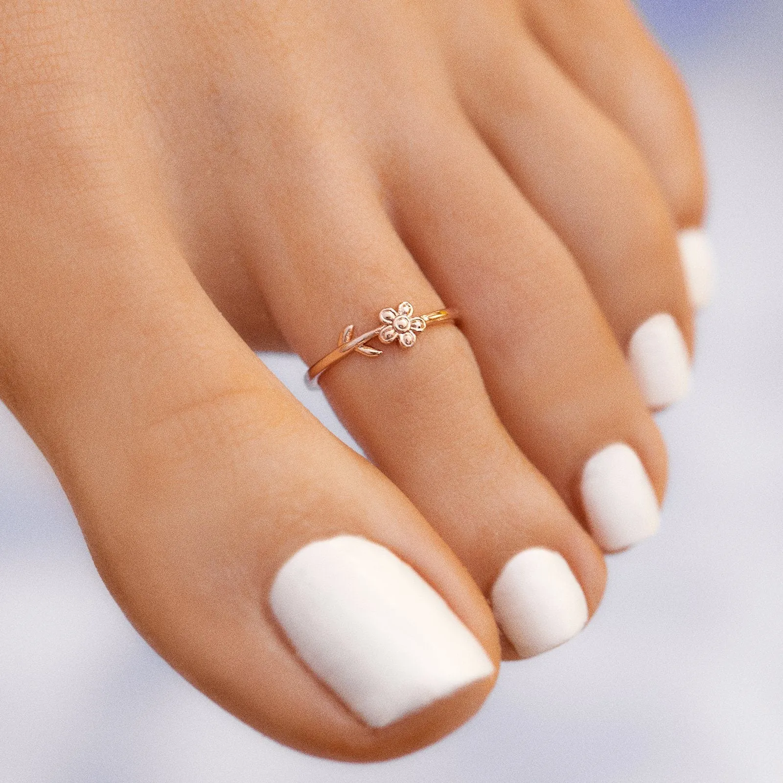 Single Daisy Toe Ring