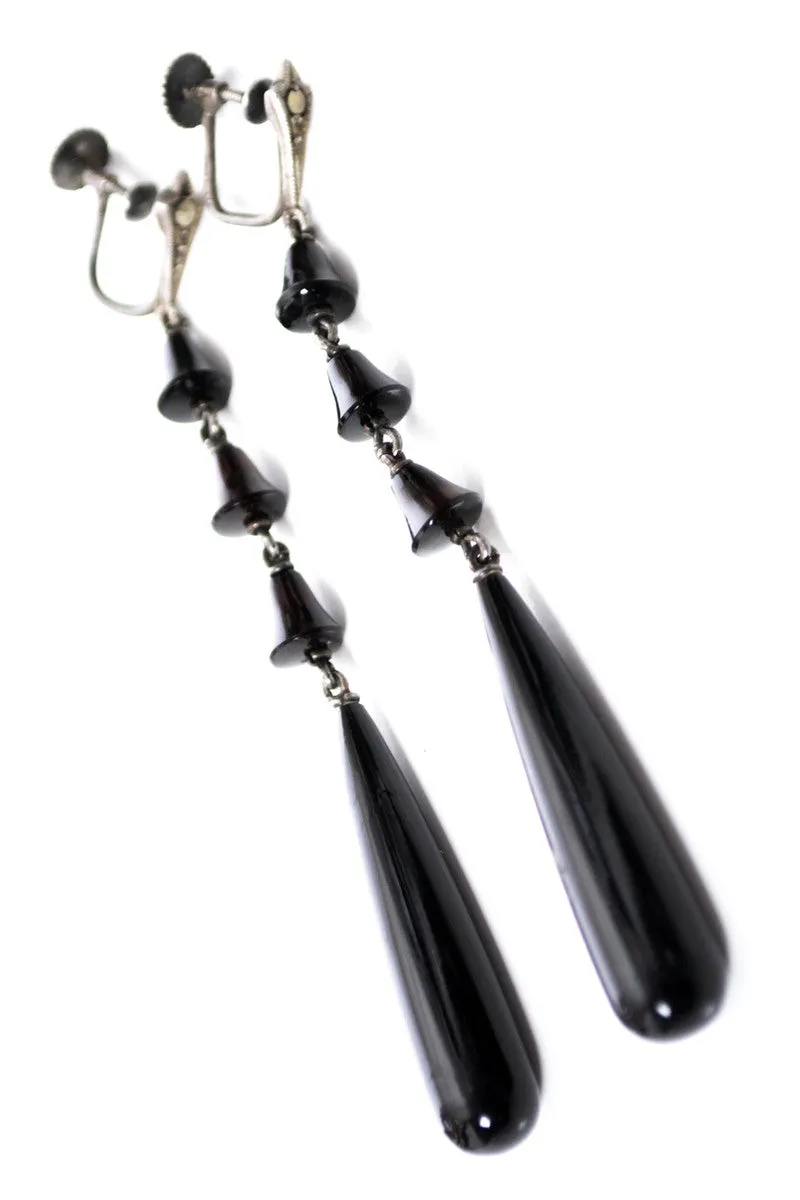 Vintage Art Deco Black dangle earrings