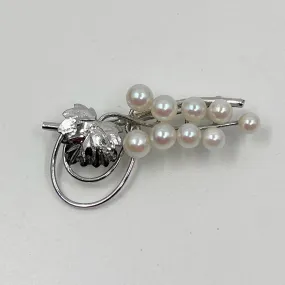 Vintage sterling silver akoya pearl brooch