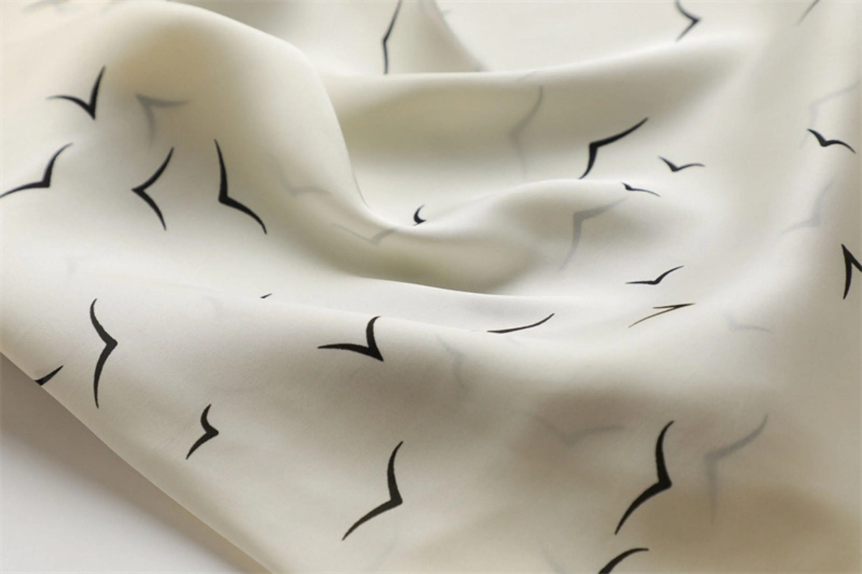 White Seagull Pattern 70cm square scarf, Silk textured scarf, Sun protection satin scarf, Neck scarf, Satin Shawl, Gift