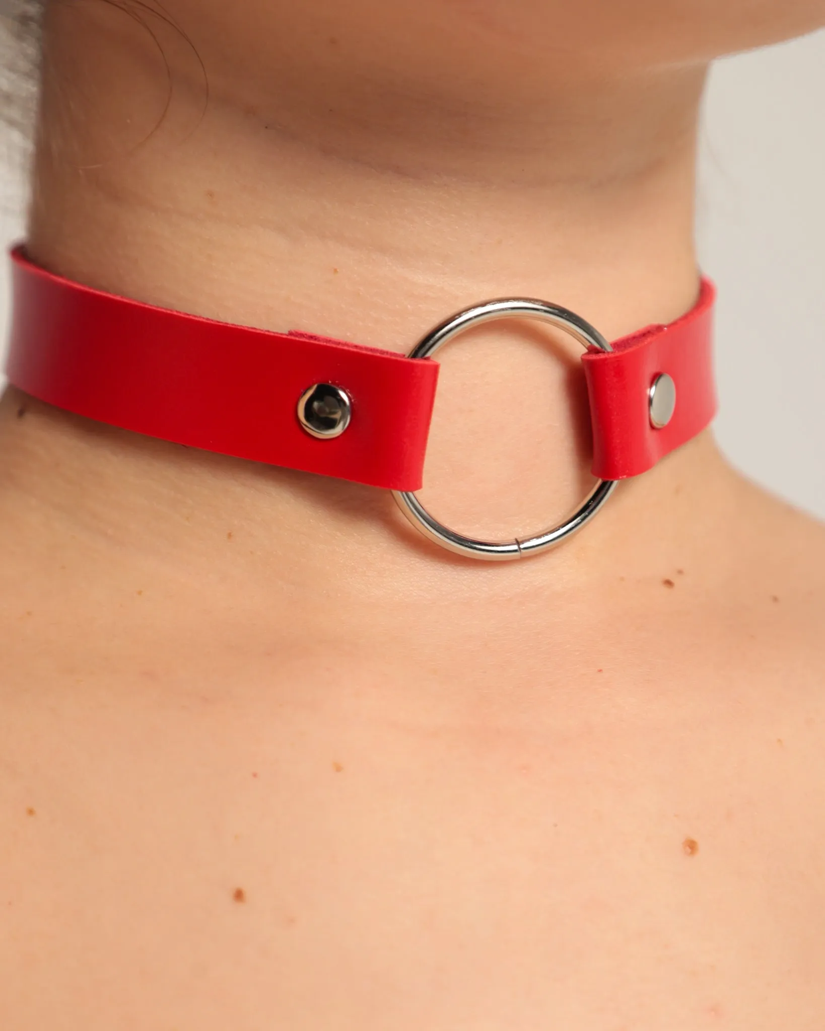 Y2K Nostalgia Faux Leather Choker With Mini Ring